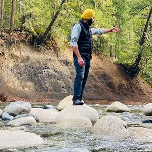 Meet your Posher, Davinder